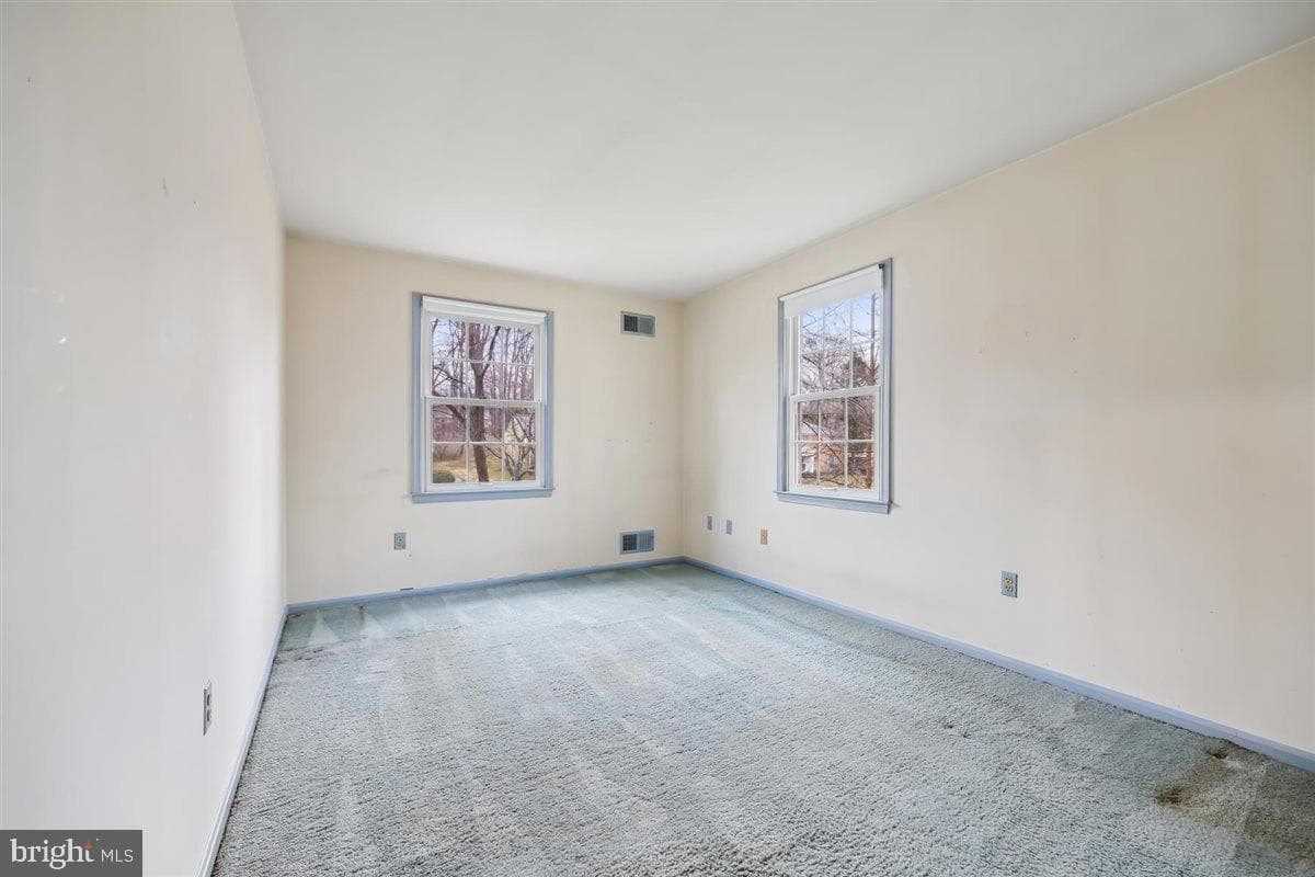 13724 Bridgewater Drive photo 57