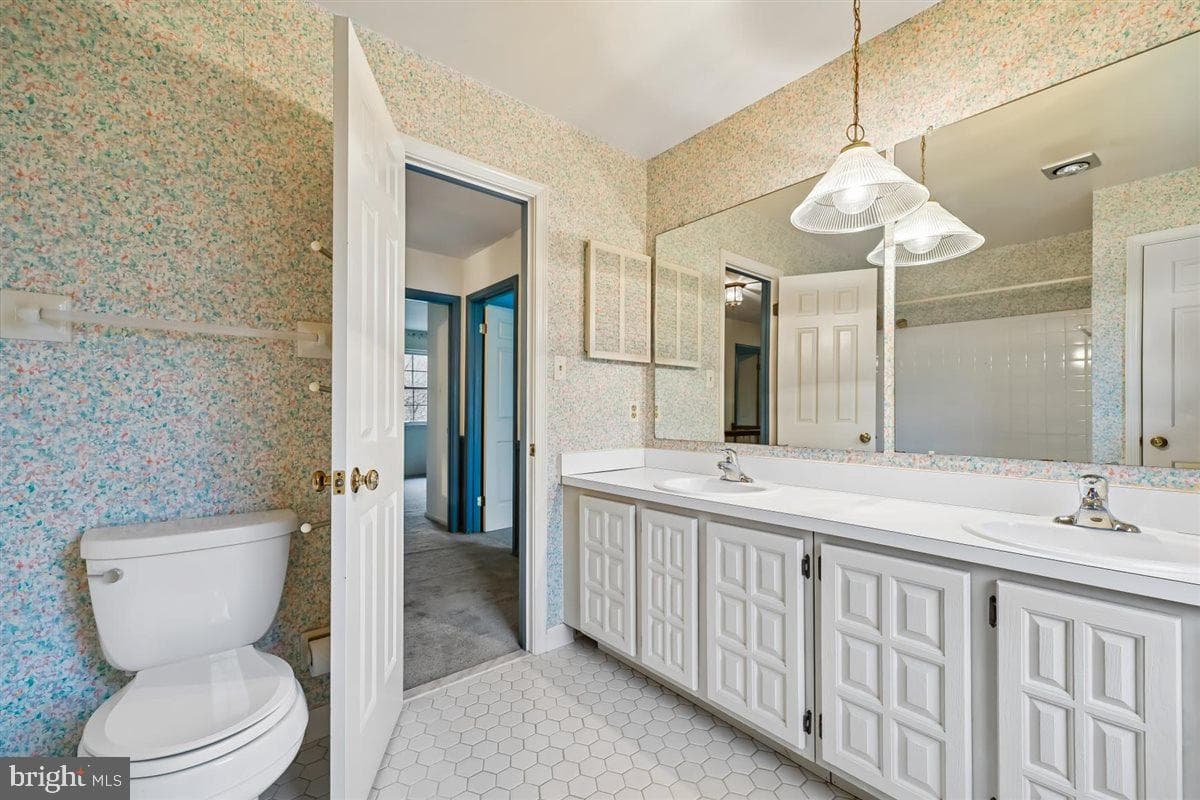 13724 Bridgewater Drive photo 83