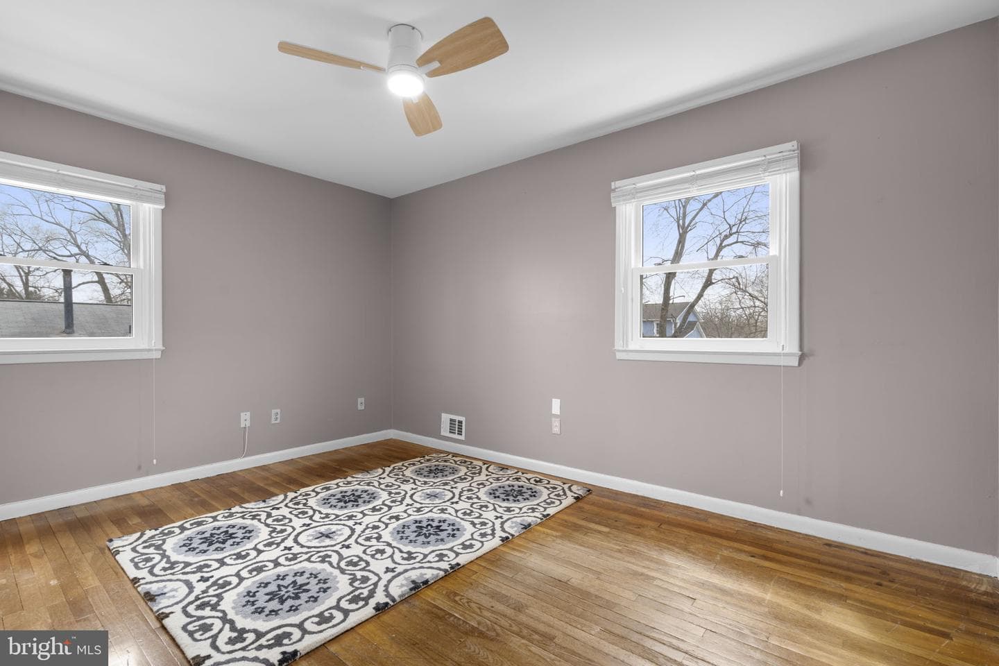 3008 Hardy Avenue photo 13