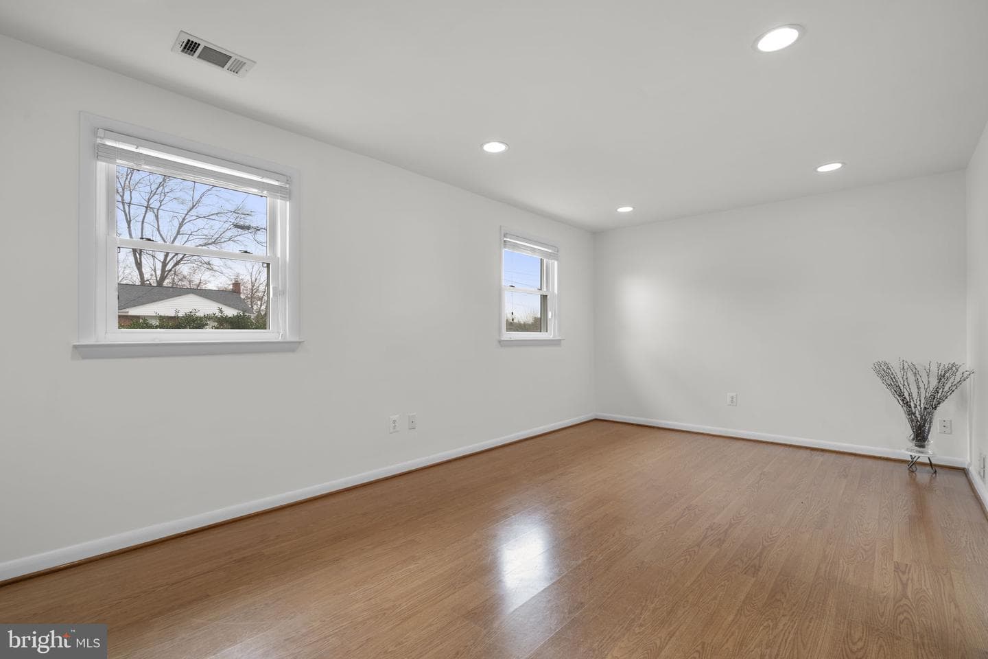 3008 Hardy Avenue photo 20