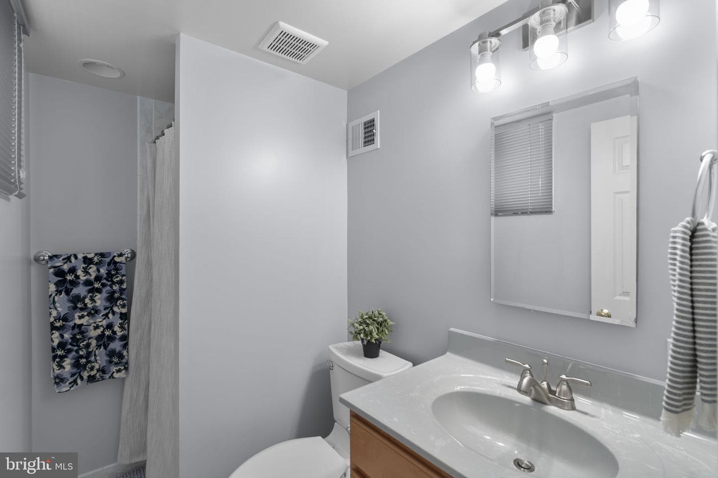 3008 Hardy Avenue photo 25