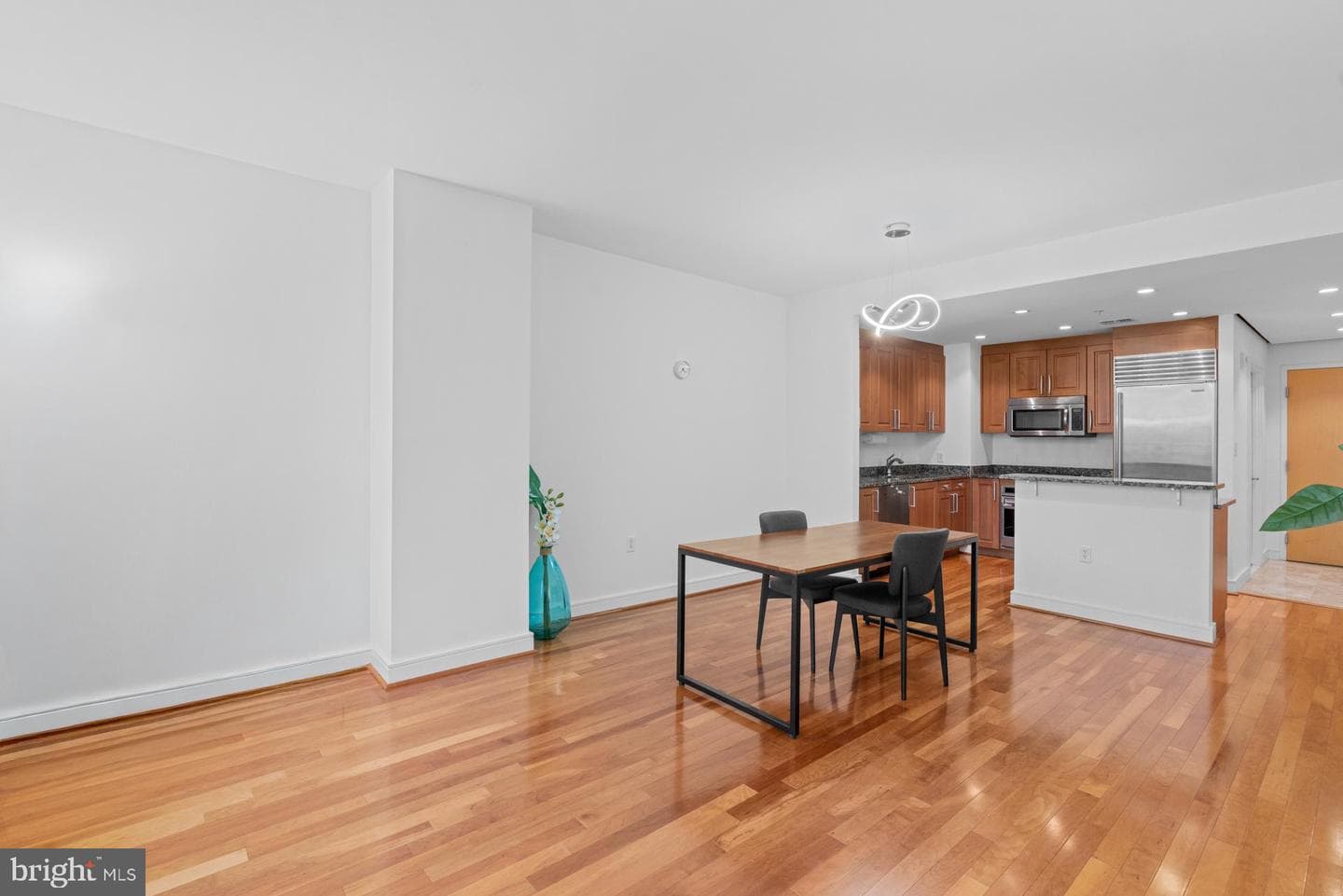 6820 Wisconsin Avenue #4003 photo 7