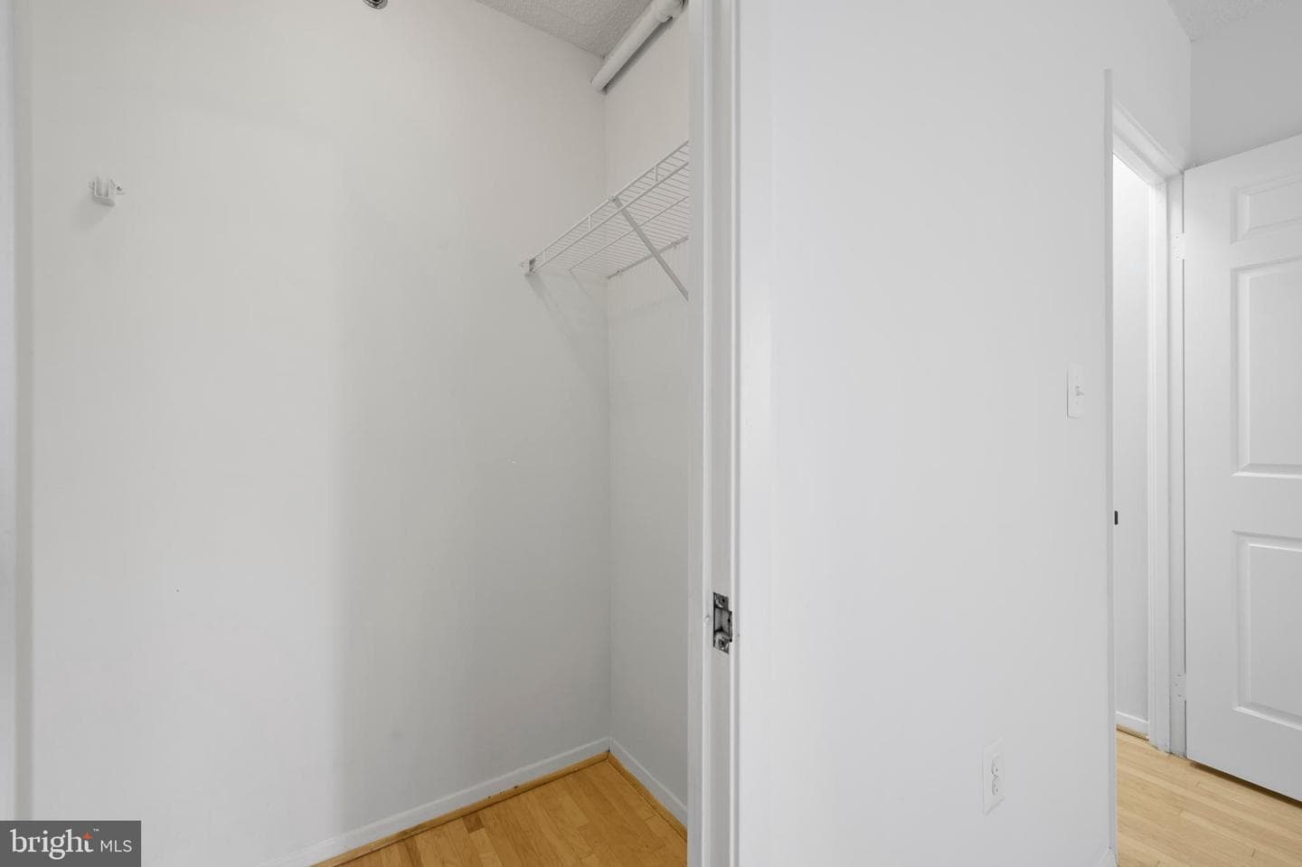 4801 Fairmont Ave # 412 photo 21