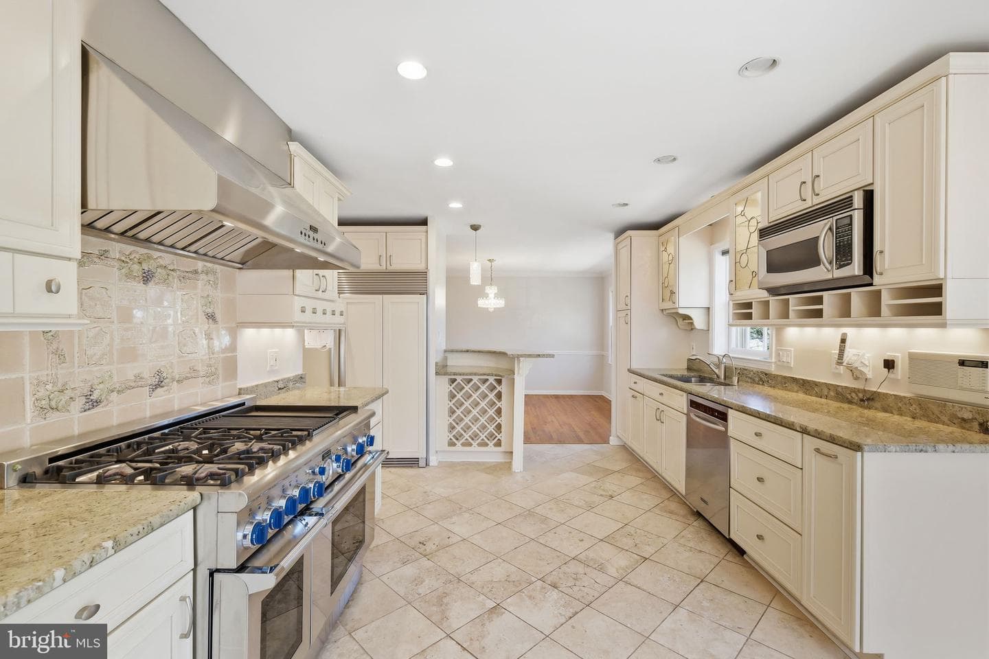 5 Canfield Court photo 10