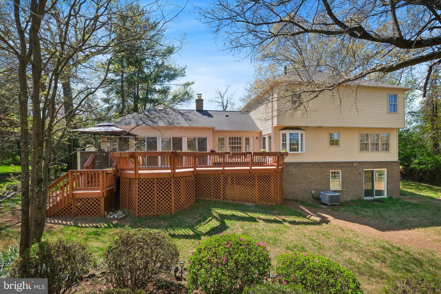 5 Canfield Court photo 2