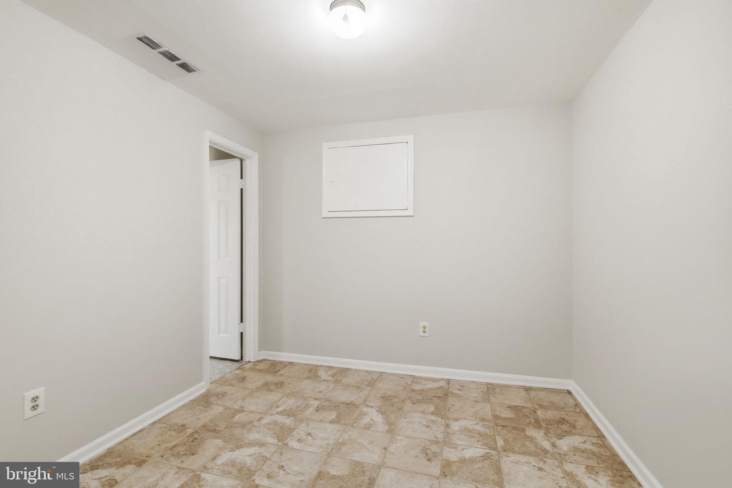 5 Canfield Court photo 36