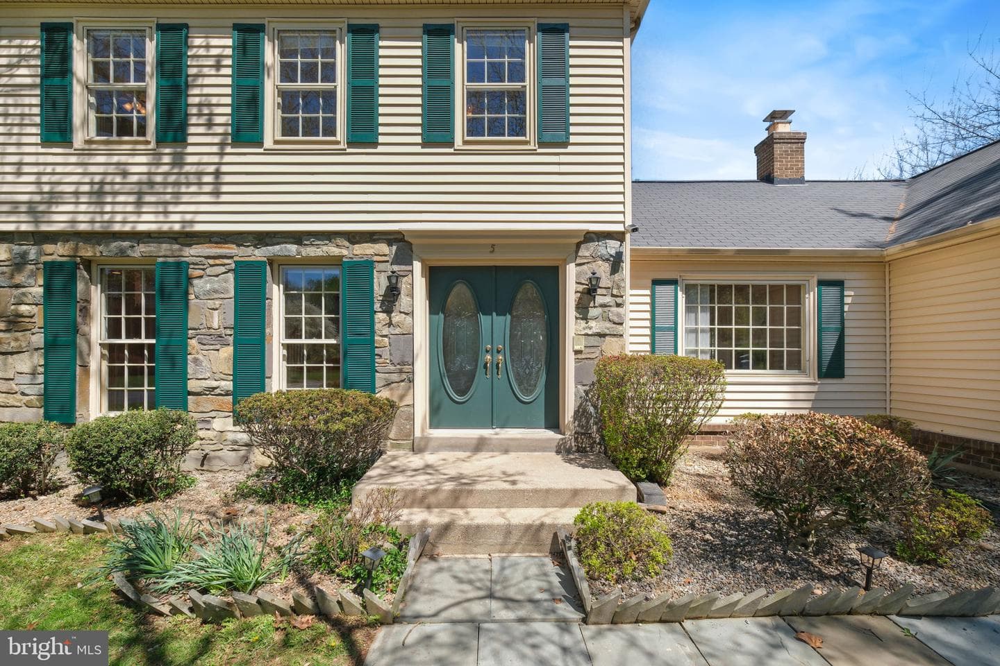 5 Canfield Court photo 4
