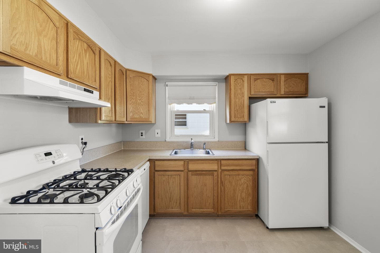 909 1st Street photo 12