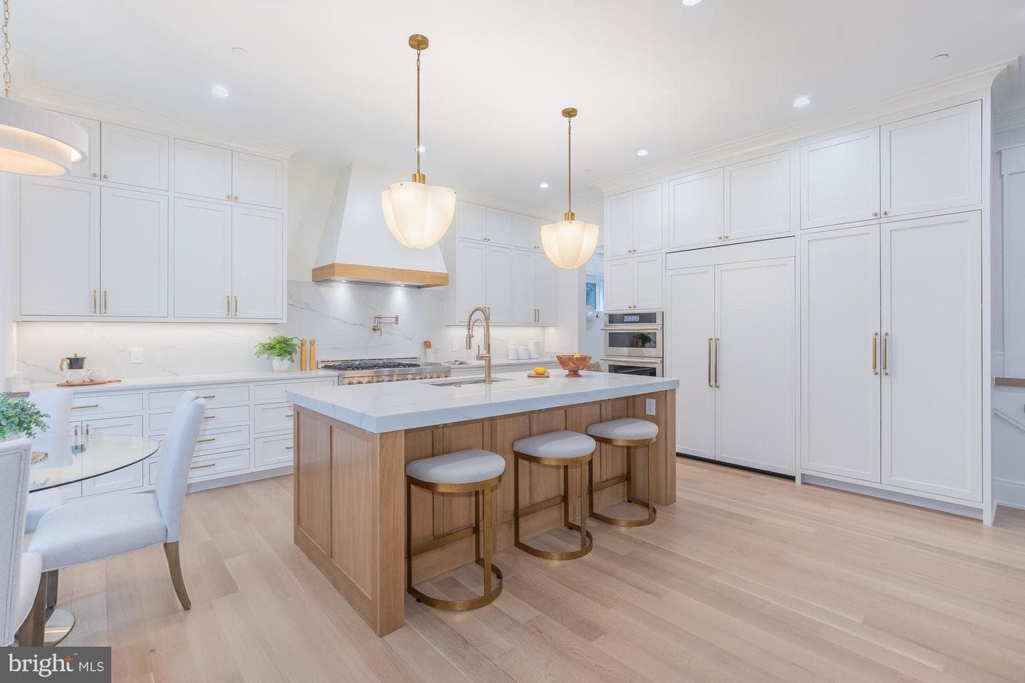 7113 Fairfax Road photo 11
