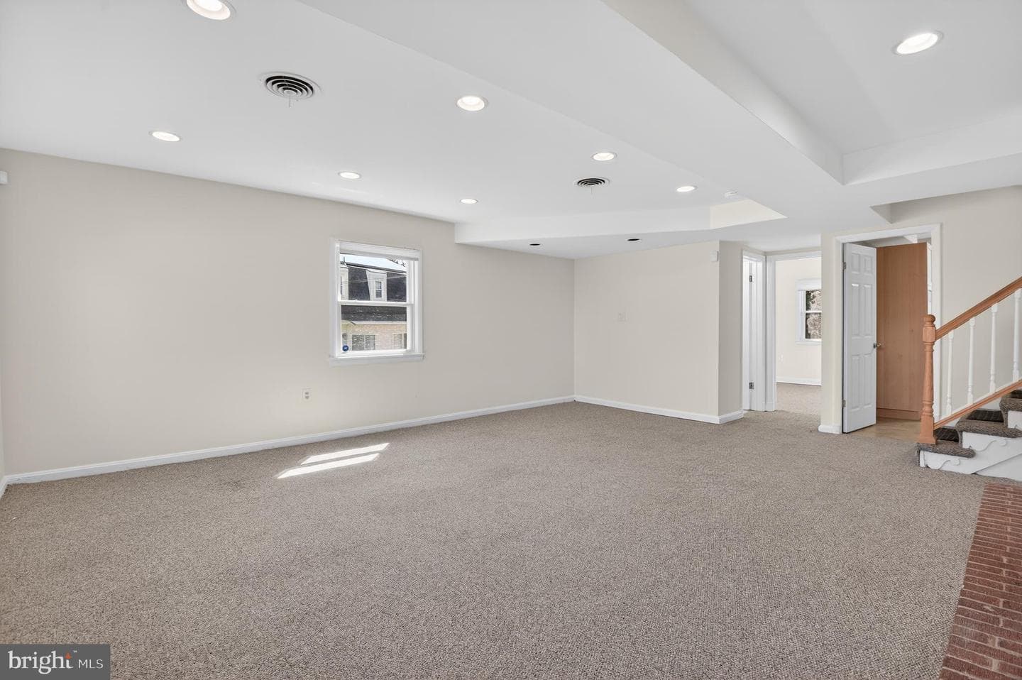 11004 Oakwood Street photo 26