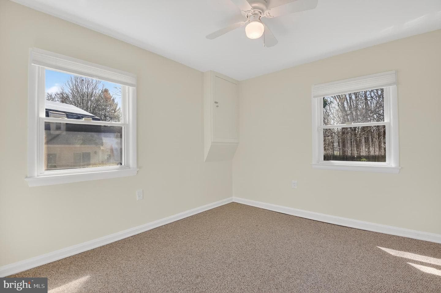 11004 Oakwood Street photo 27