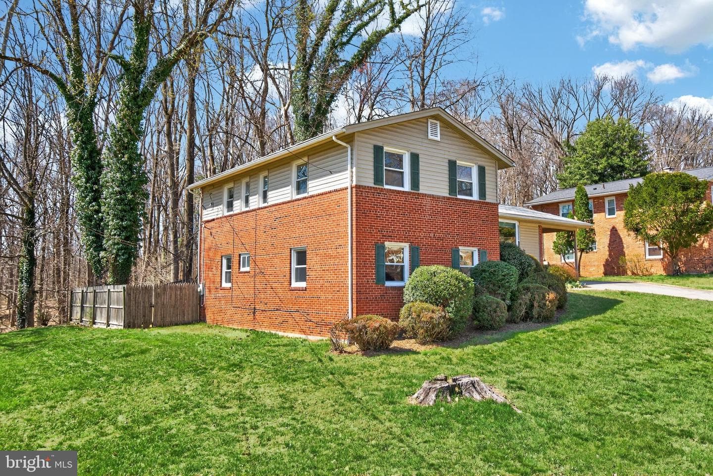 11004 Oakwood Street photo 3