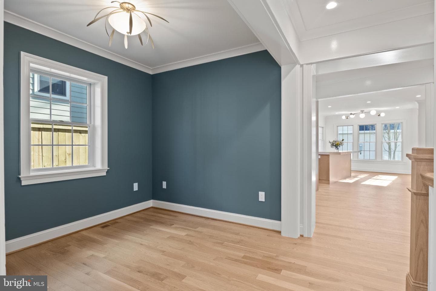 5522 Lincoln Street photo 13