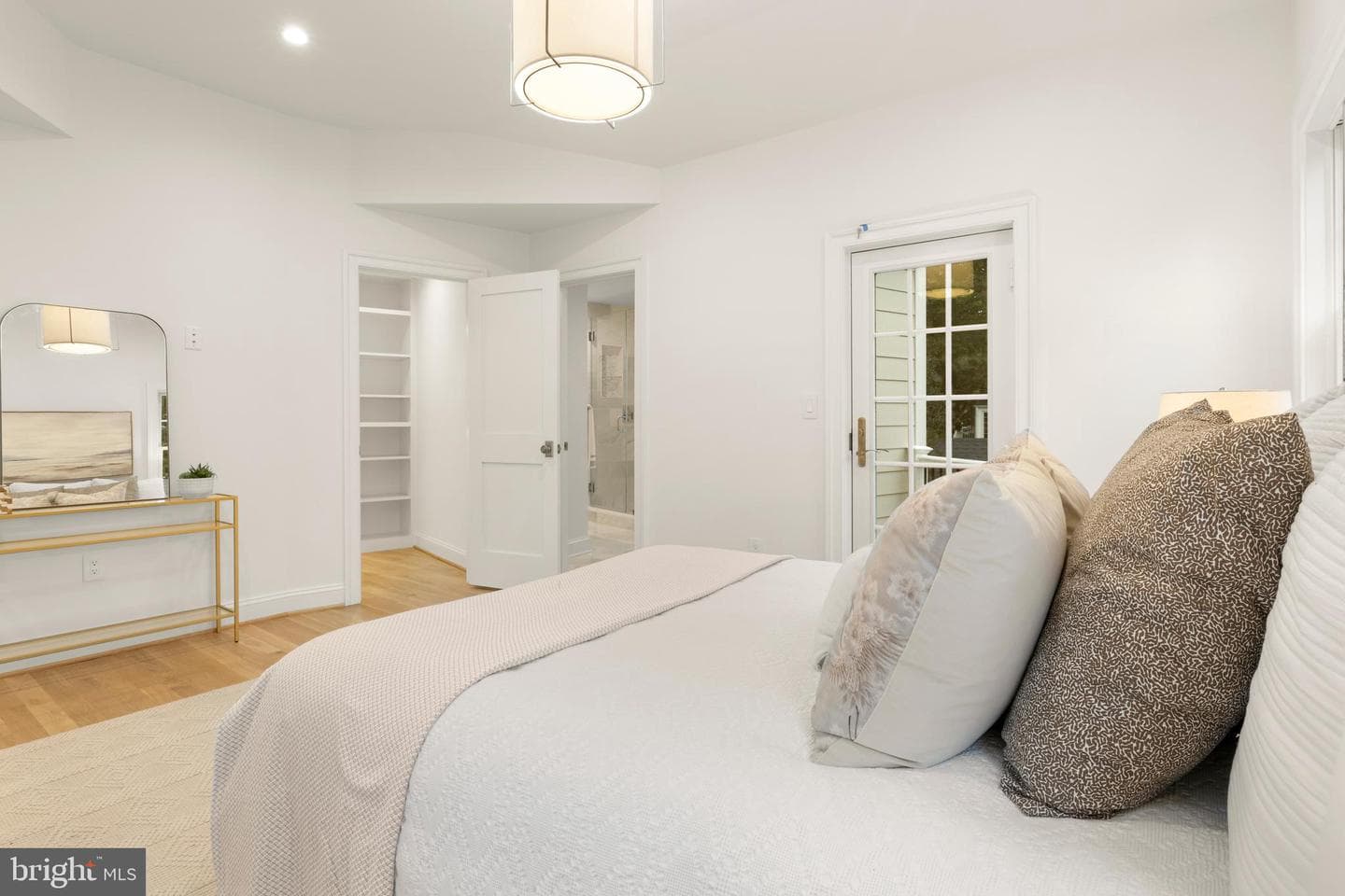 5522 Lincoln Street photo 35