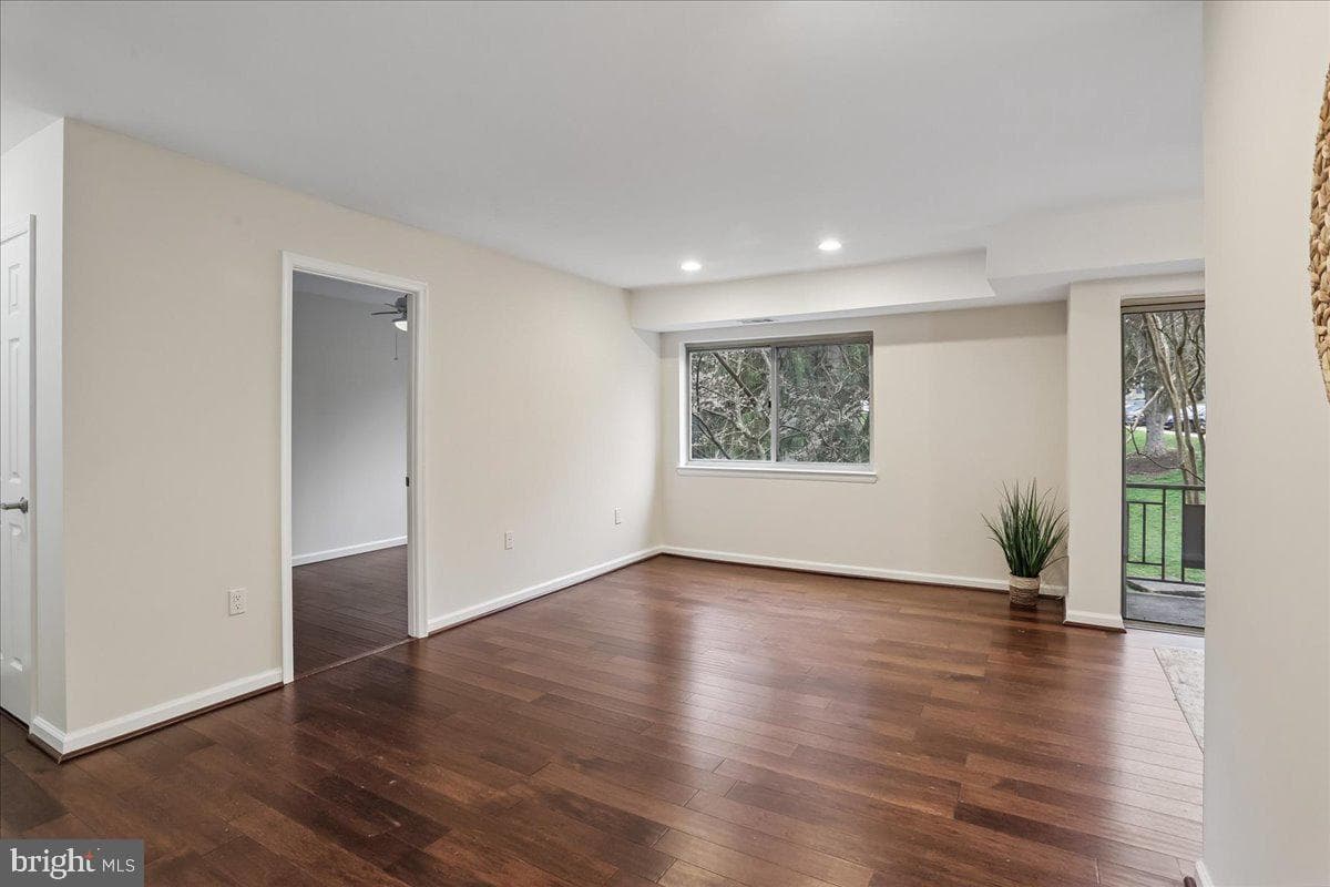 5202 Crossfield Court #120 photo 31