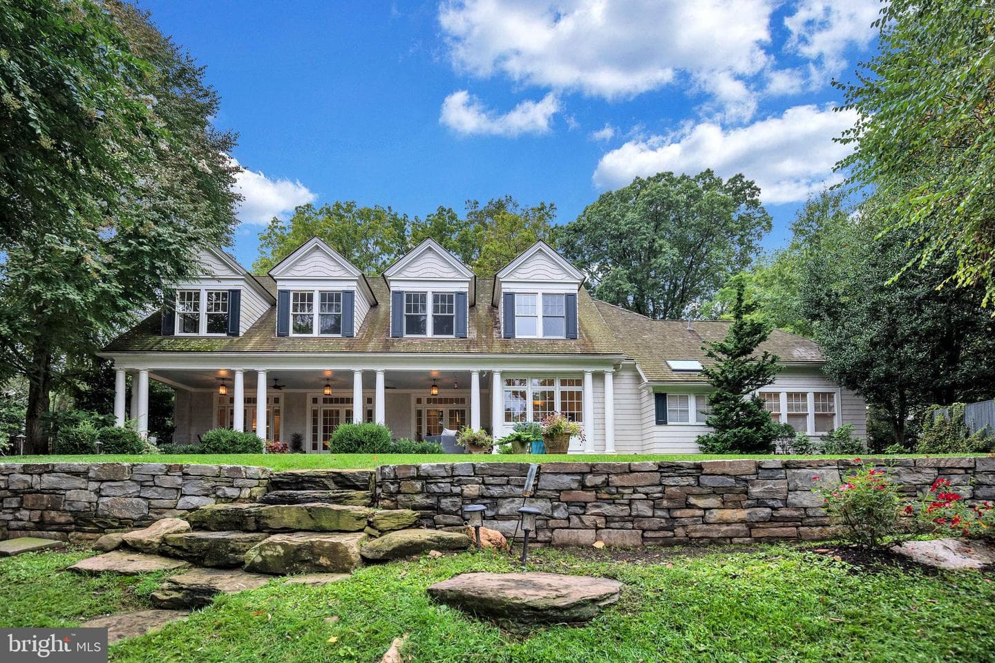 5904 Bradley Boulevard, Bethesda