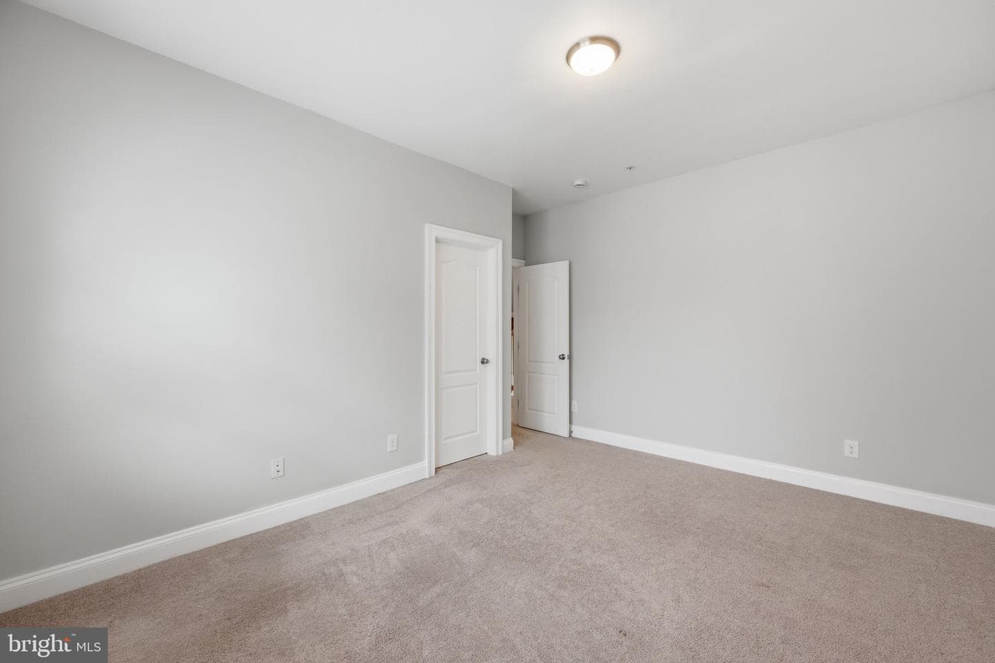 9705 Montauk Avenue photo 32