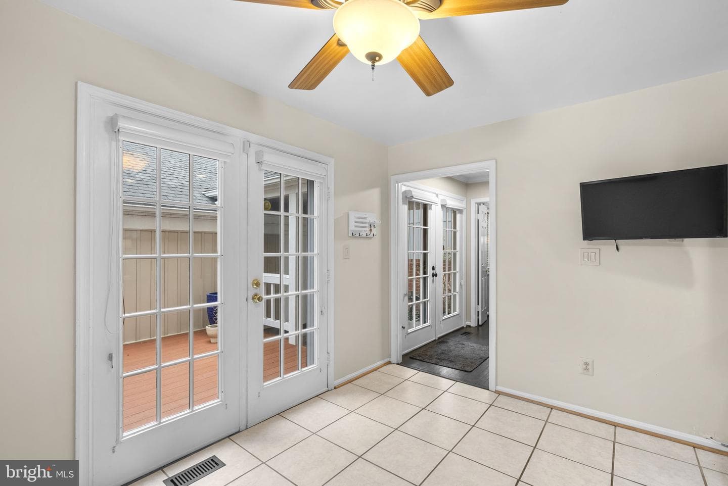 20716 Highland Hall Drive photo 11