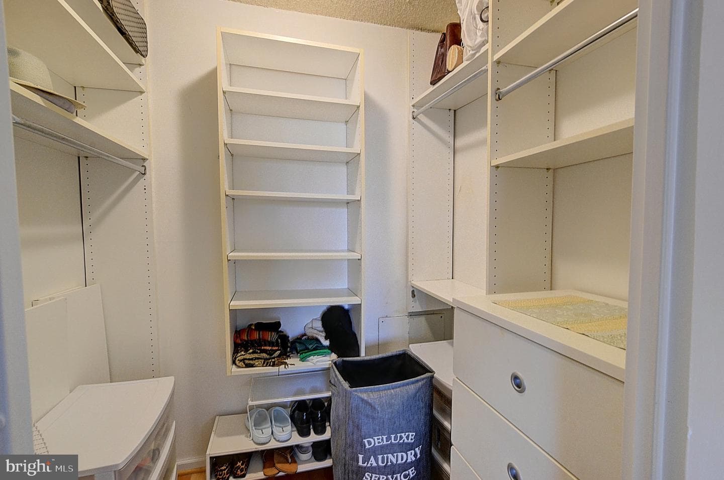 5225 Pooks Hill Road #424n photo 9