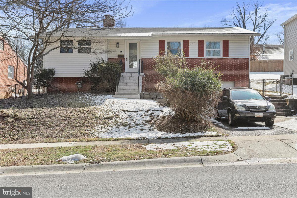 711 Cornwall Street photo 1