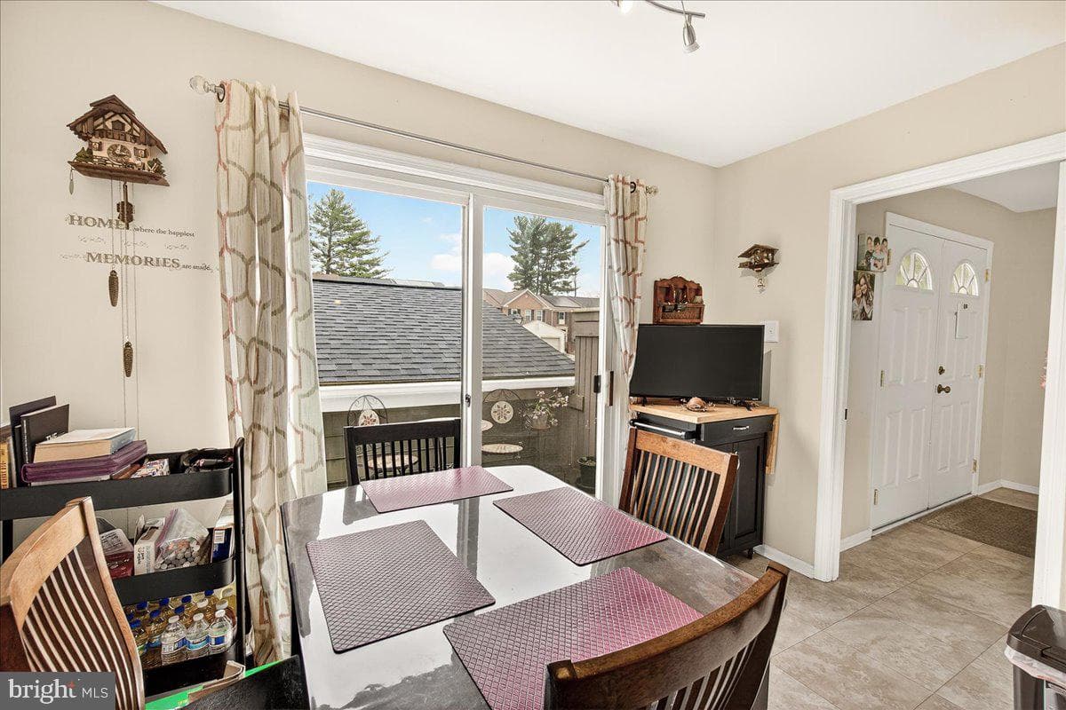 19736 Greenside Terrace photo 21