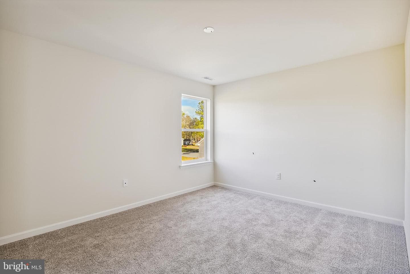 15330 Hildegard Lane photo 24