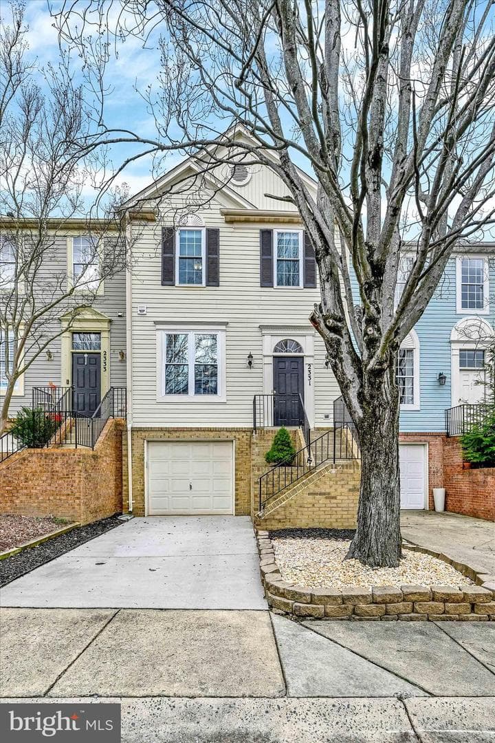 2331 Massanutten Drive photo 2