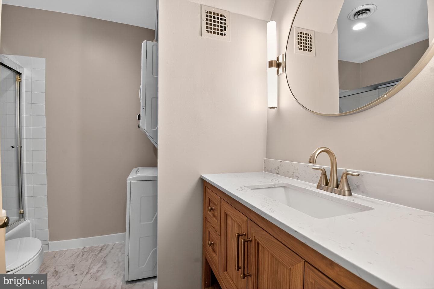 3234 Hewitt Avenue #3-4-B photo 19