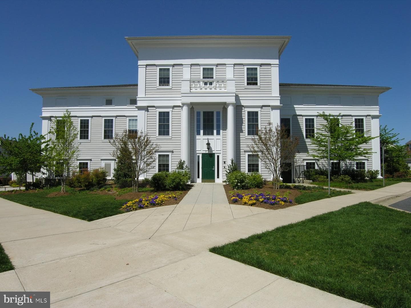945 Main Street photo 49