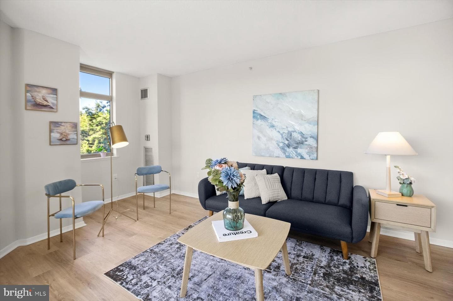 7111 Woodmont Avenue #402 photo 4