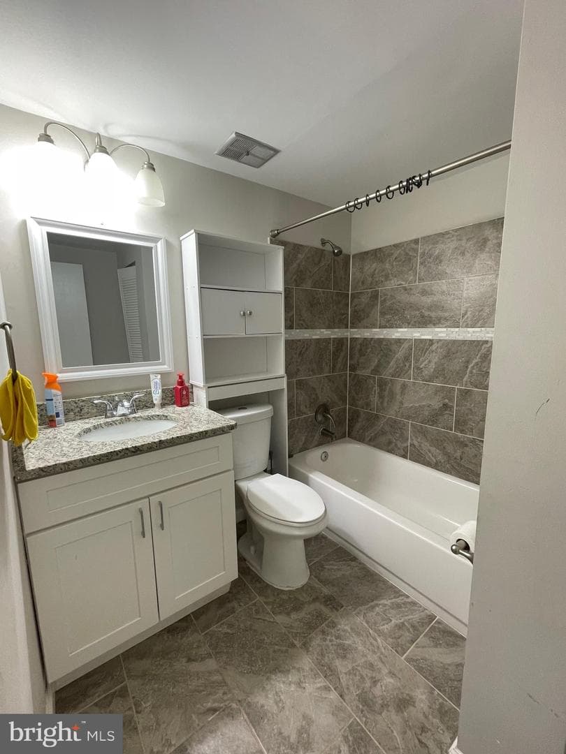 20503 Strath Haven Drive photo 31