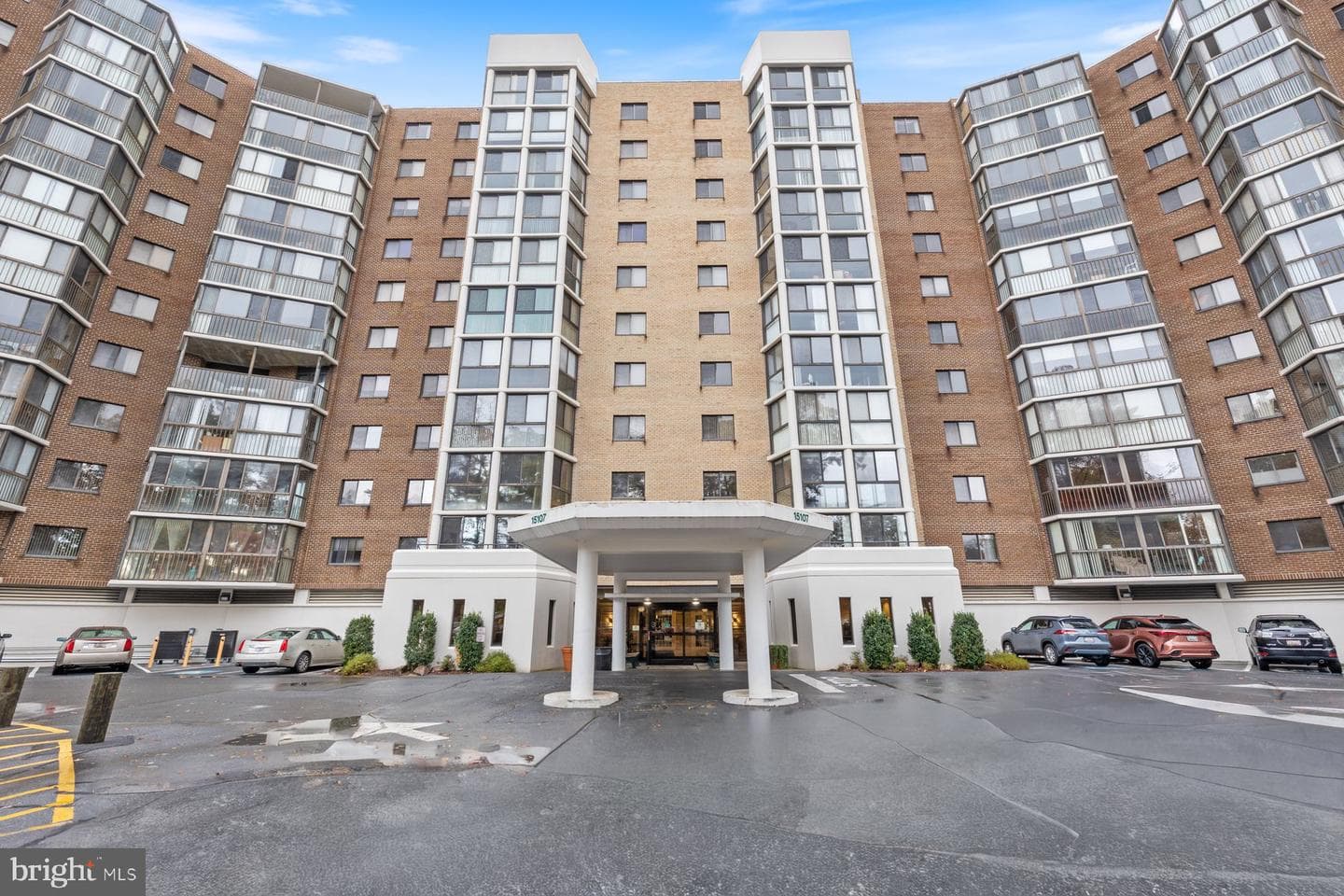 15107 Interlachen Drive #2-801