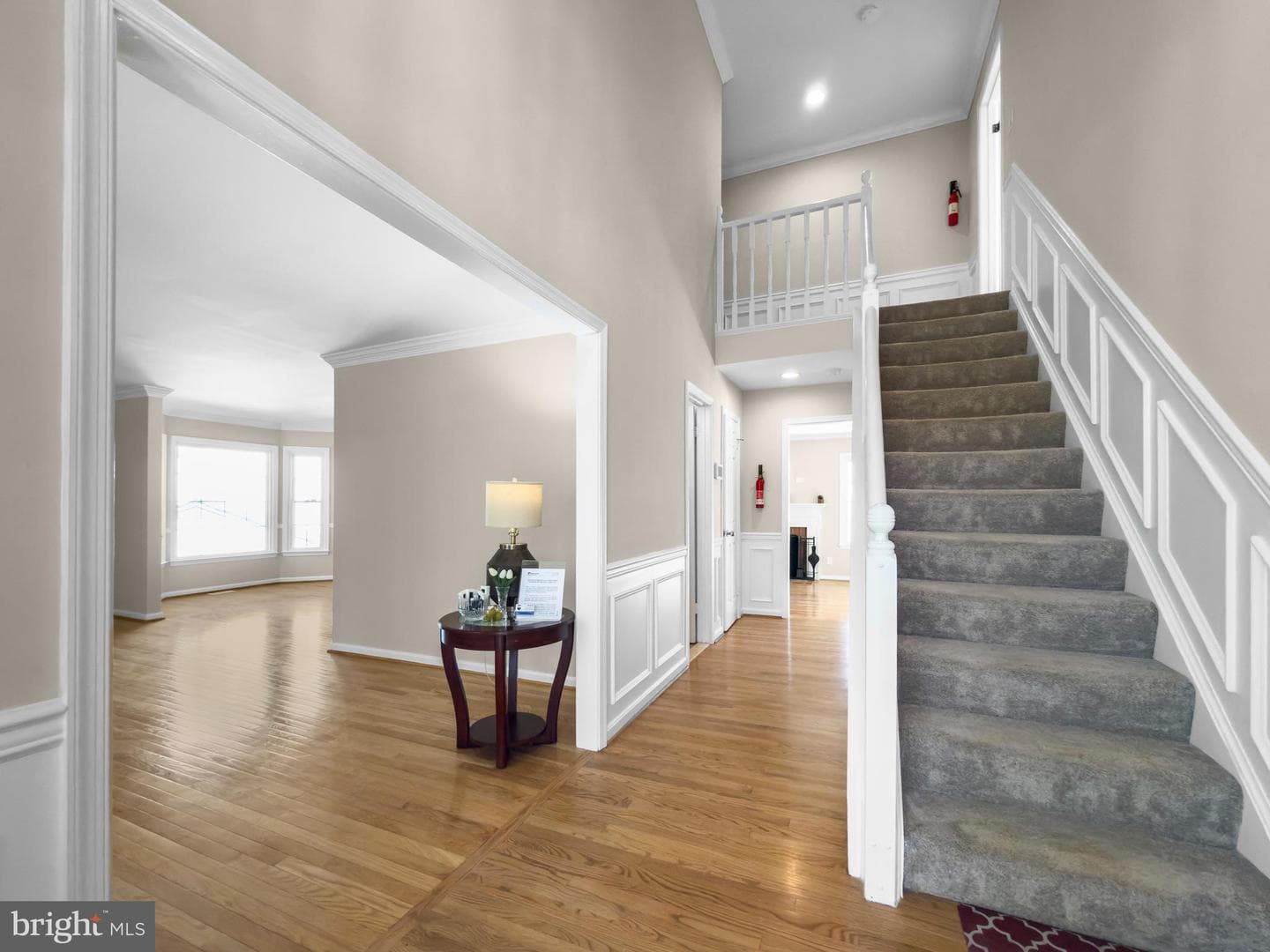 700 Beacon Hill Terrace photo 3