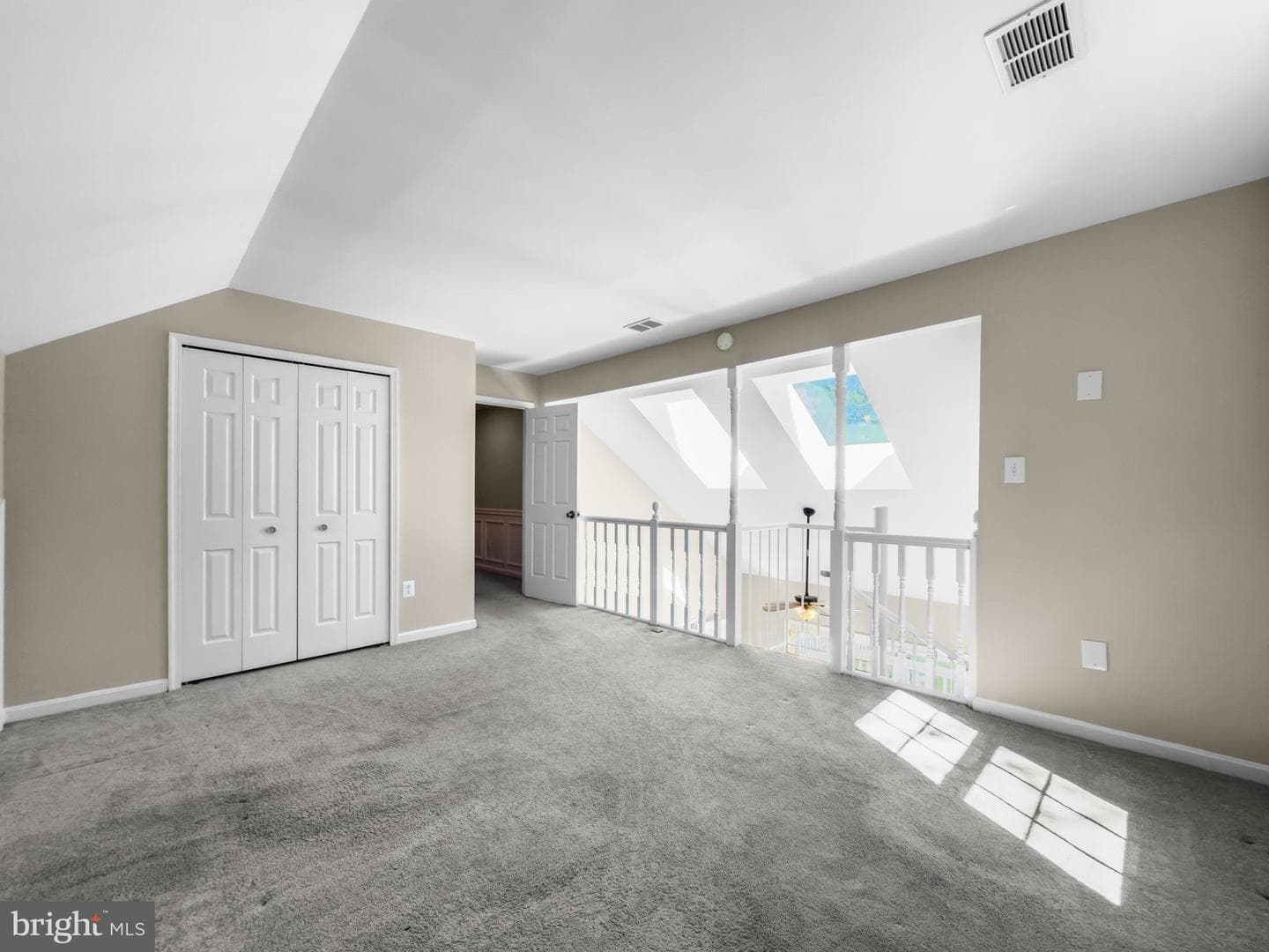 700 Beacon Hill Terrace photo 36