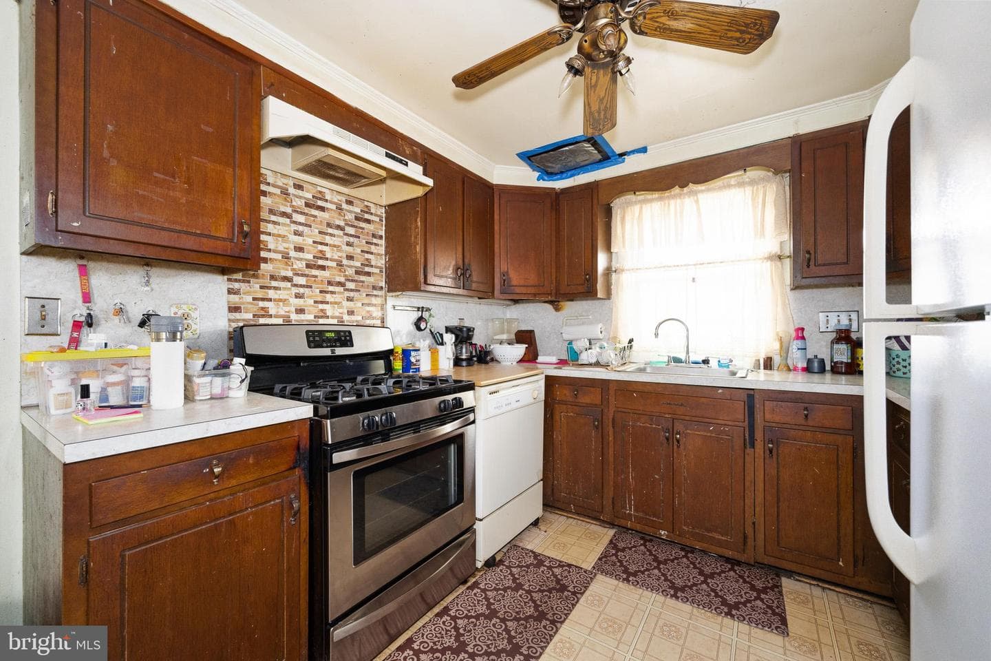 1612 Marshall Avenue photo 6