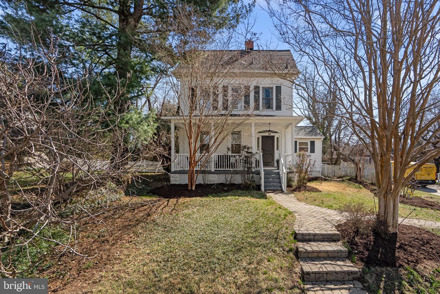 212 Dearborn Avenue photo 2