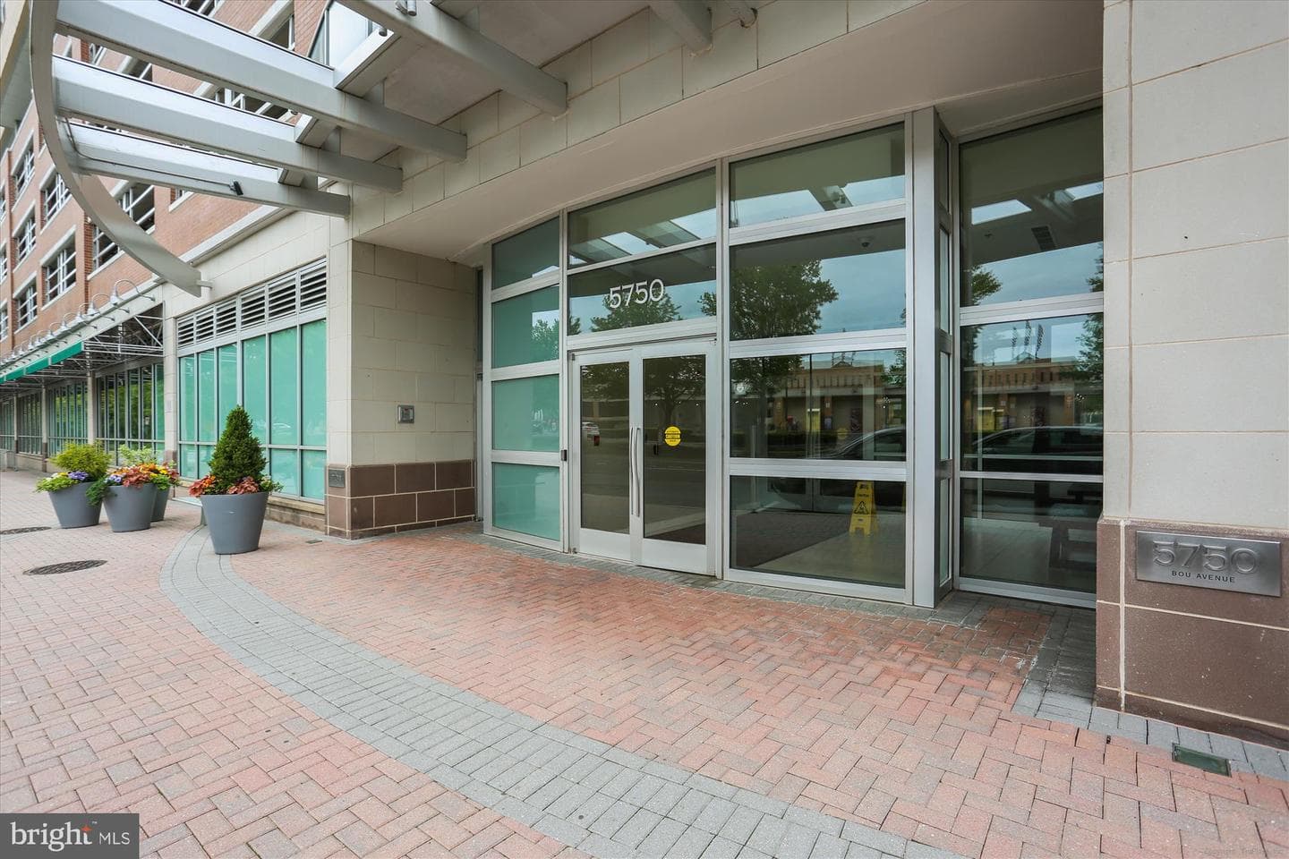 5750 Bou Avenue #601 photo 35