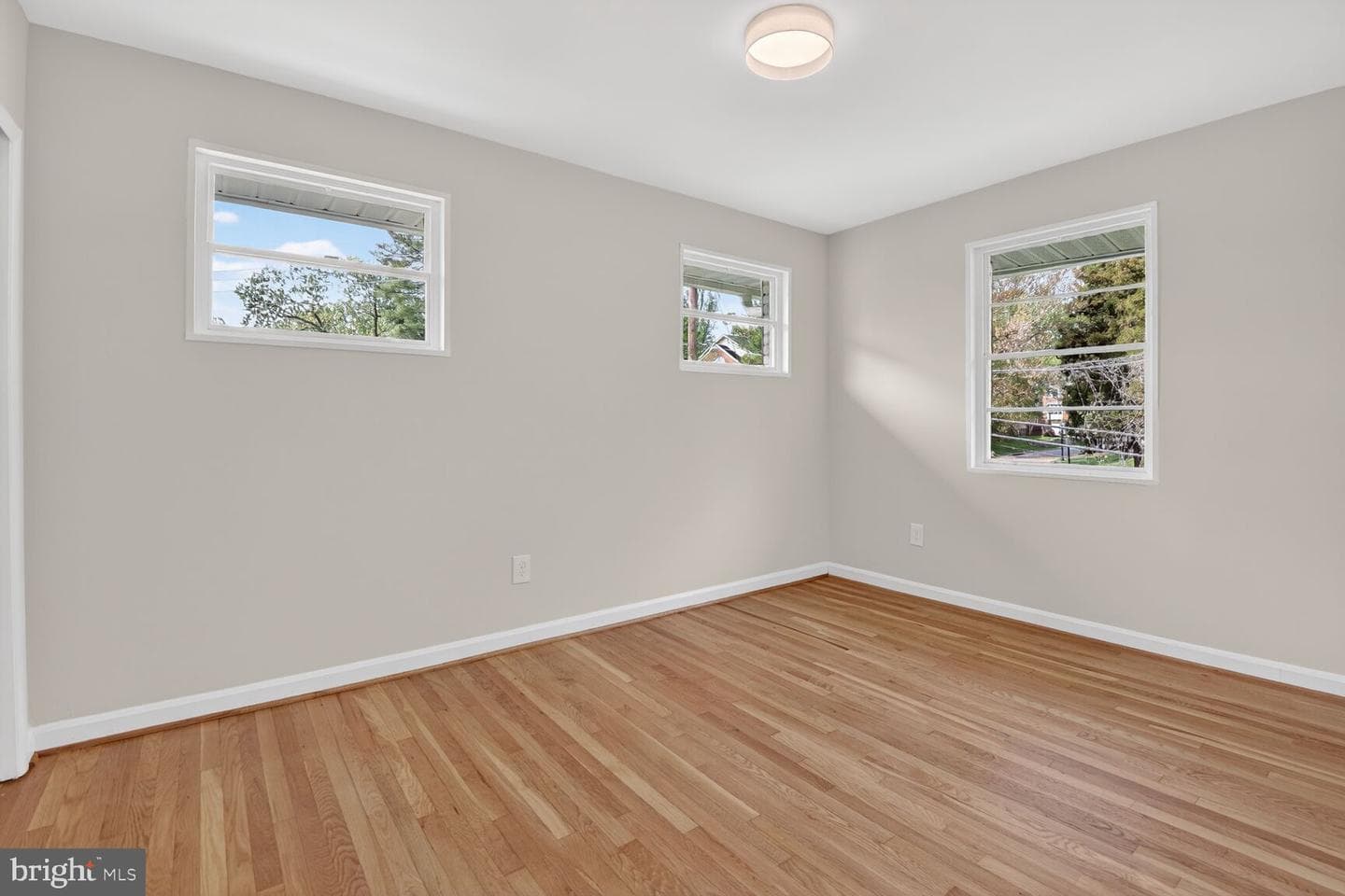 5363 Pooks Hill Road photo 20