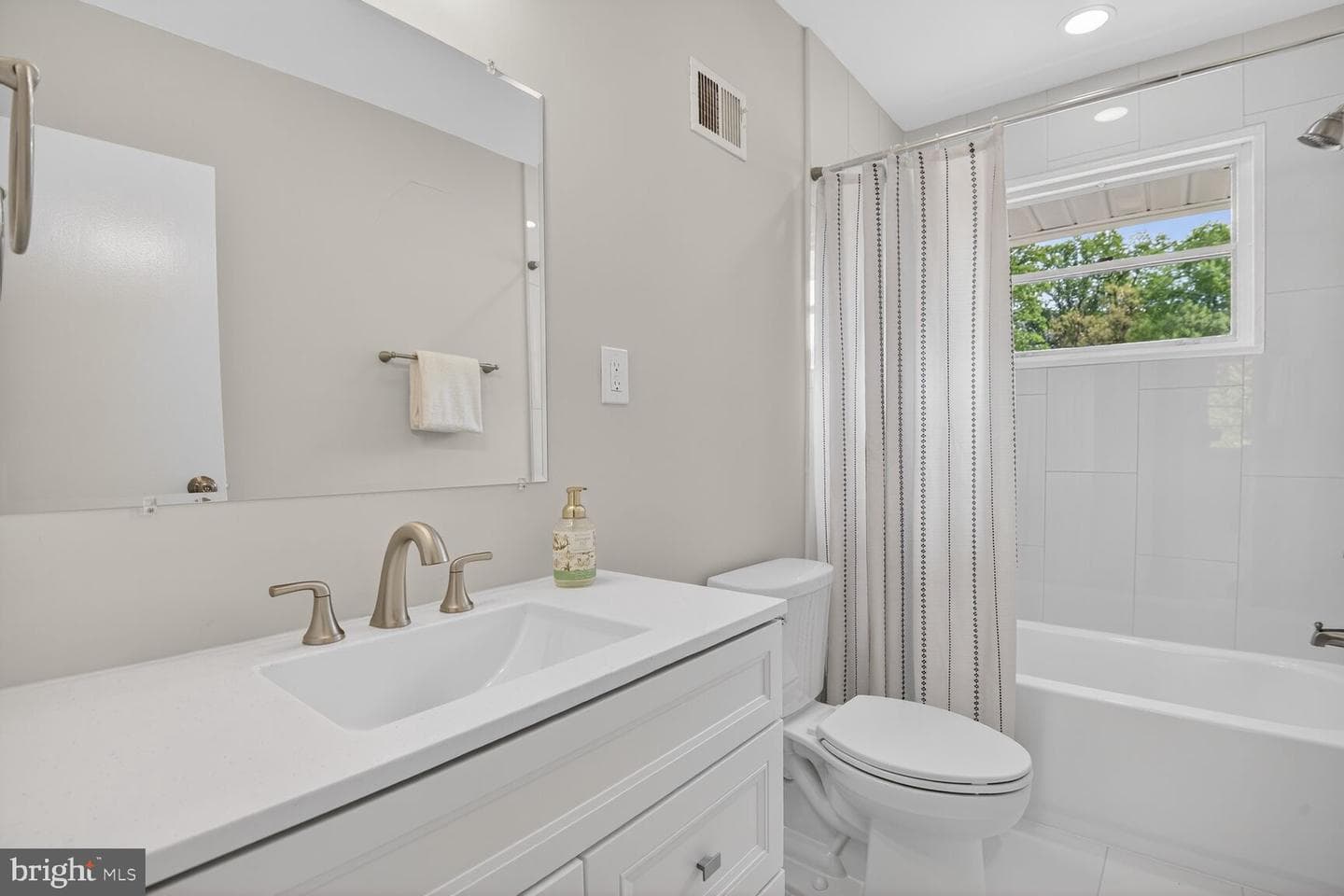 5363 Pooks Hill Road photo 21