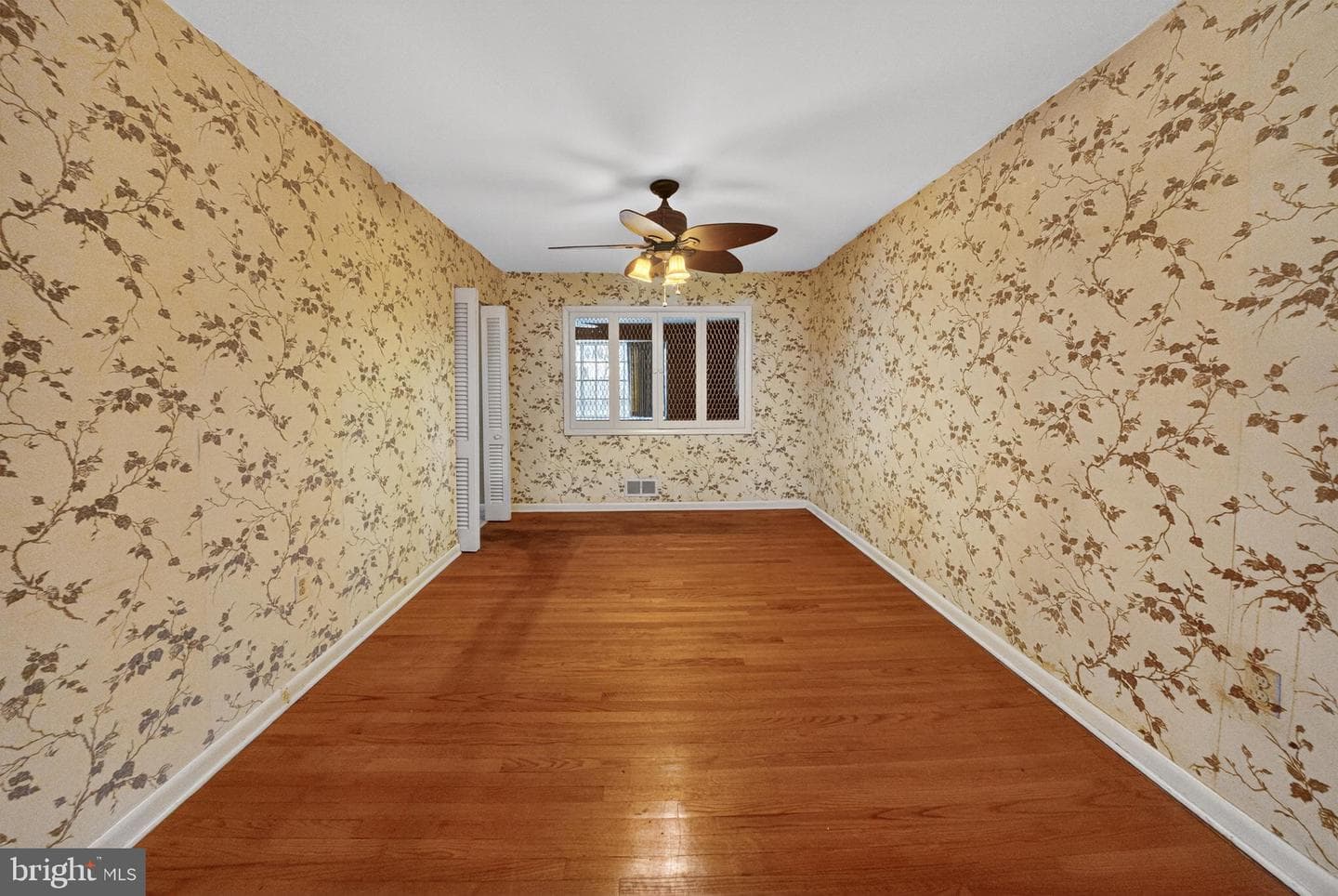 1030 Cresthaven Drive photo 5
