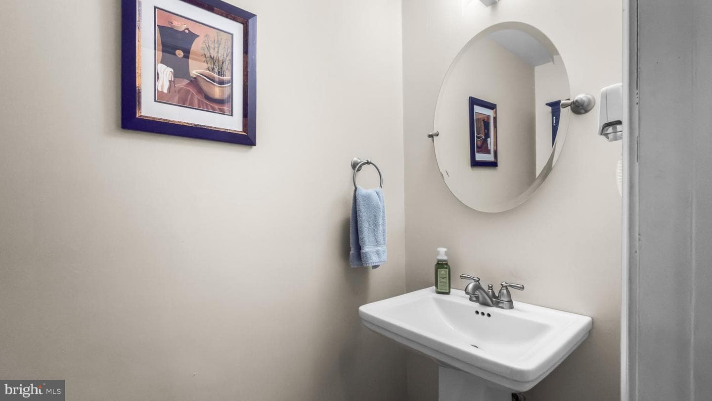 7228 Millcrest Terrace #6-3 photo 4