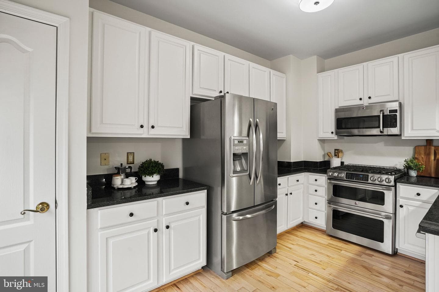 2028 Ashleigh Woods Court photo 14