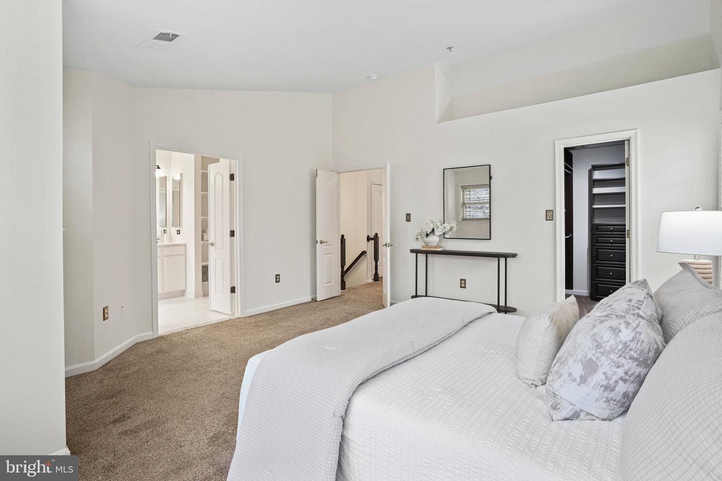 2028 Ashleigh Woods Court photo 22