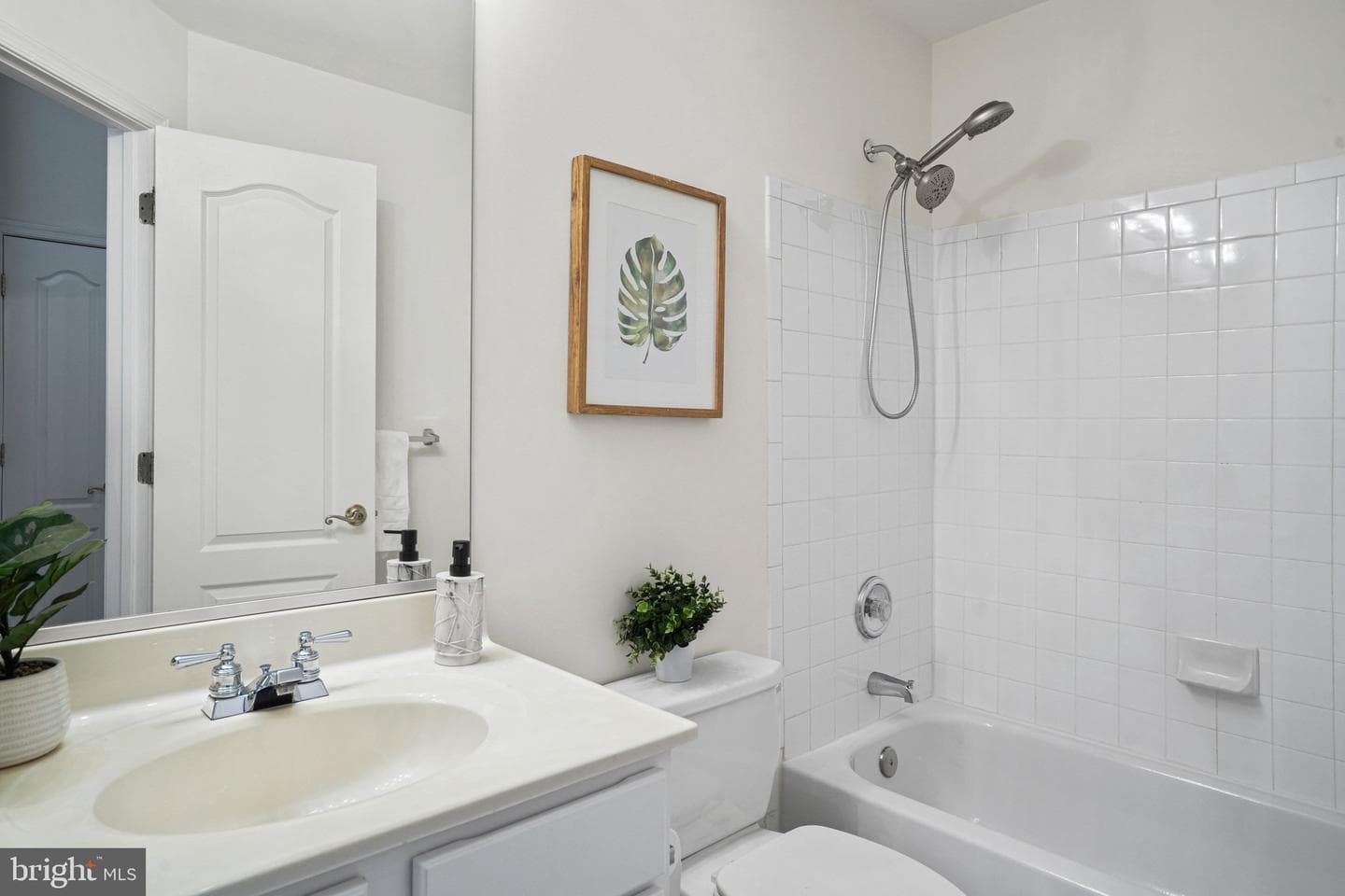 2028 Ashleigh Woods Court photo 33
