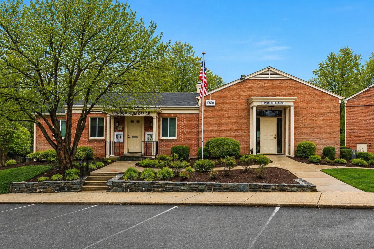 10636 Montrose Avenue #101 photo 23
