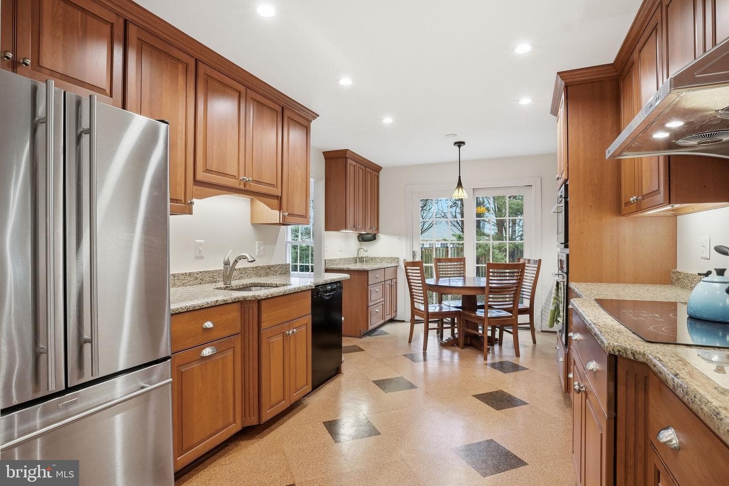 6 Thorburn Place photo 23