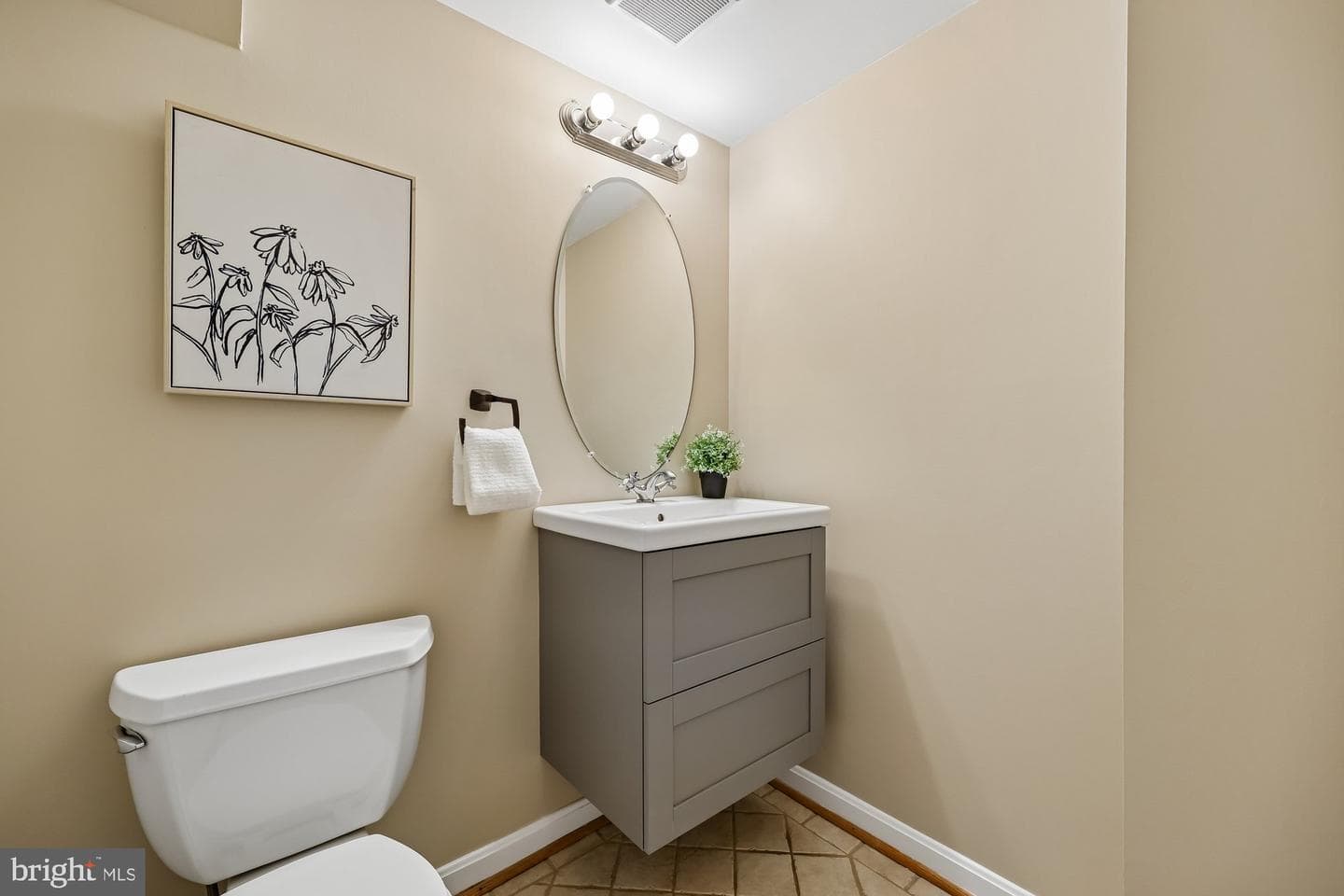 14311 Arctic Avenue photo 12