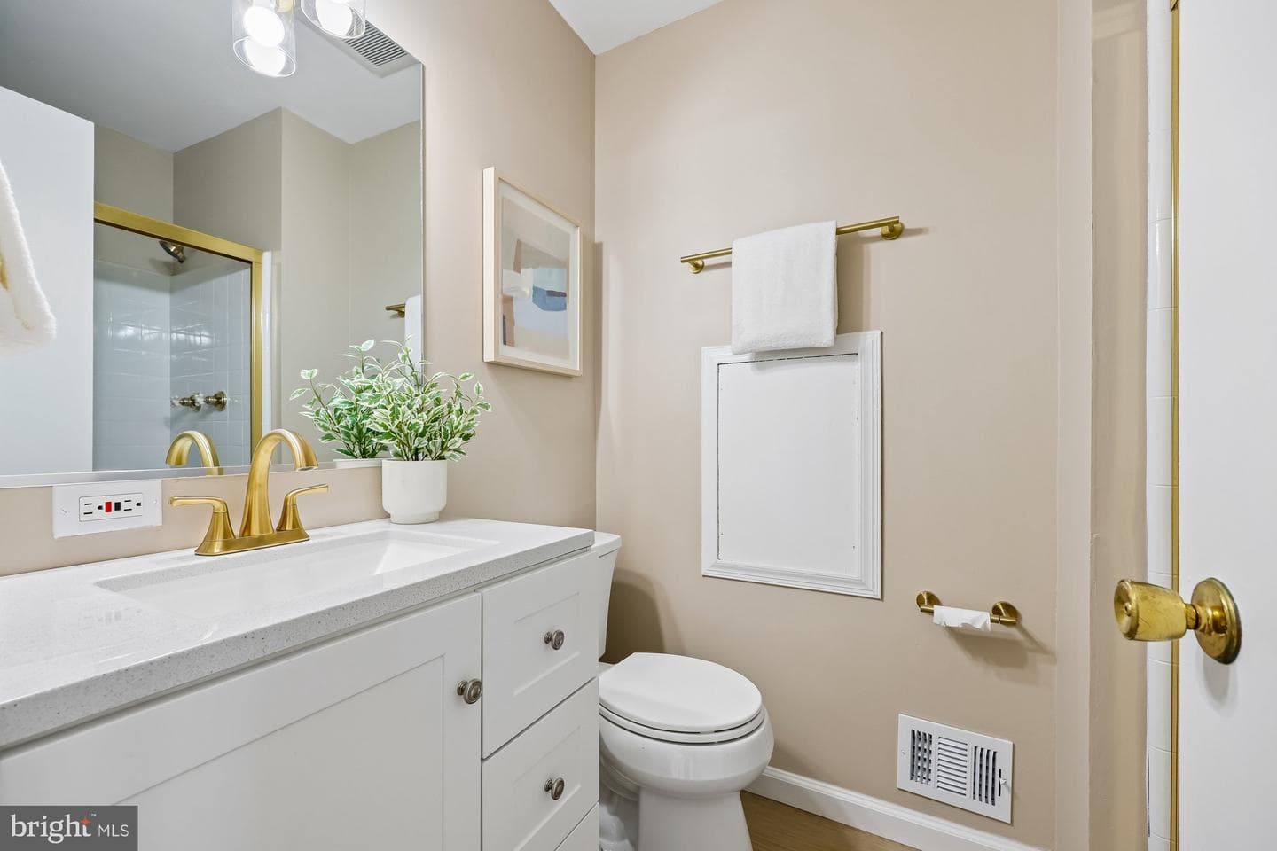 14311 Arctic Avenue photo 15