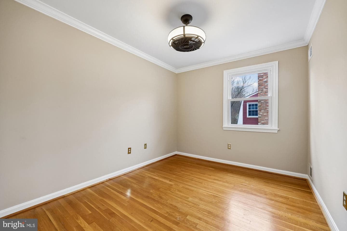 14311 Arctic Avenue photo 17