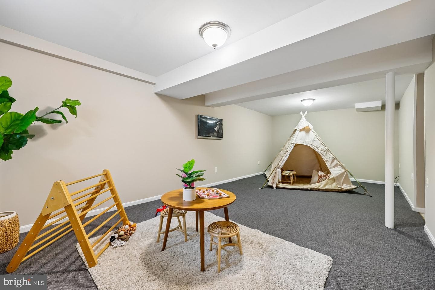 14311 Arctic Avenue photo 21